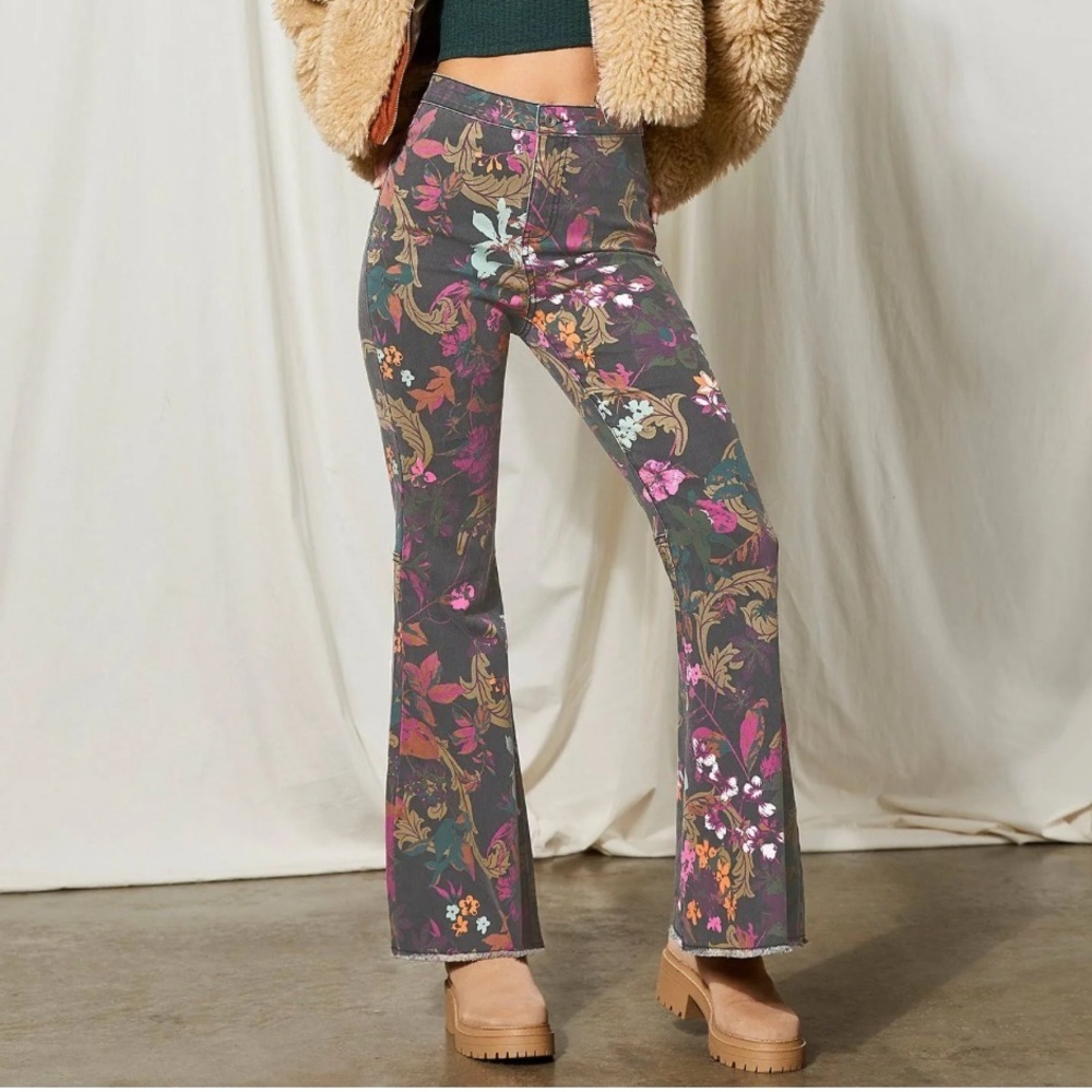 Chelsea & Violet High Rise Printed Flare Jeans NWT